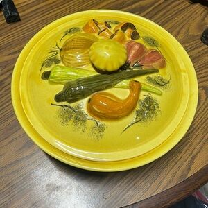 1971 Los Angeles Potteries USA 616 bowl with lid